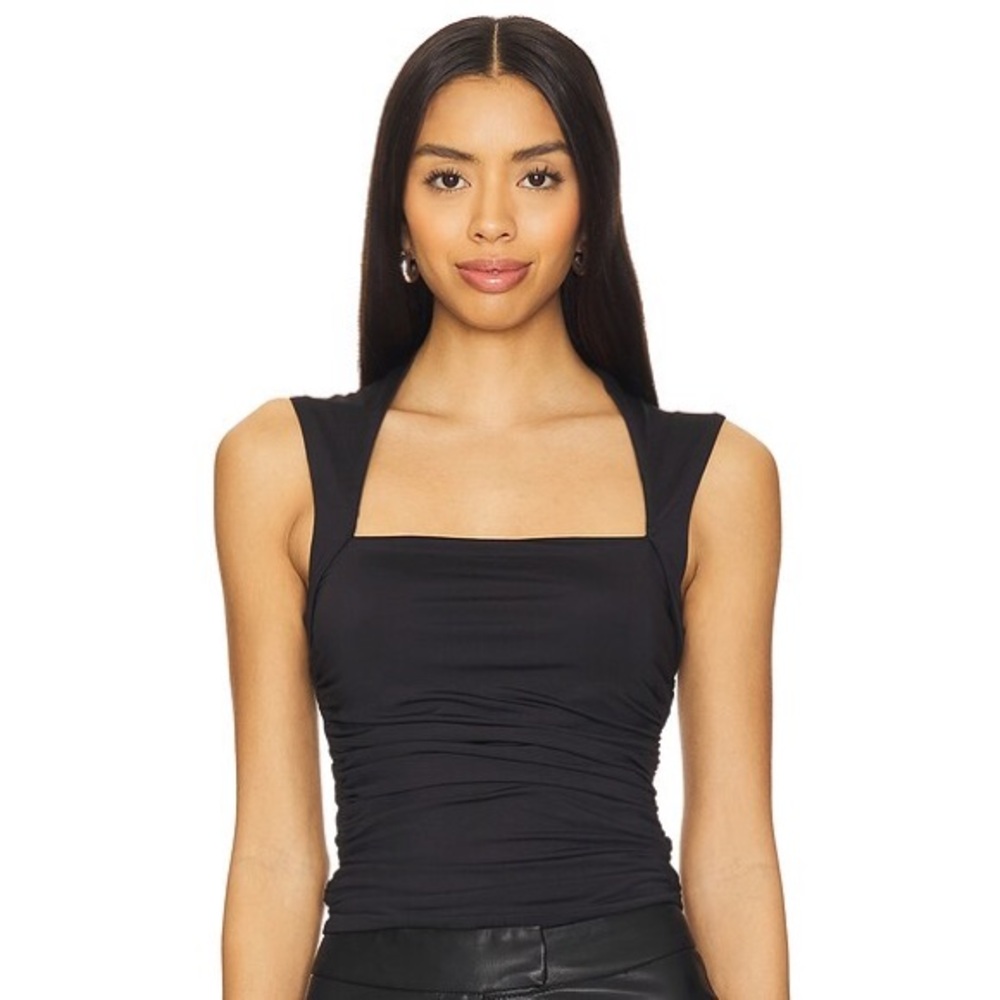 Superdown Becky Top in Black Small